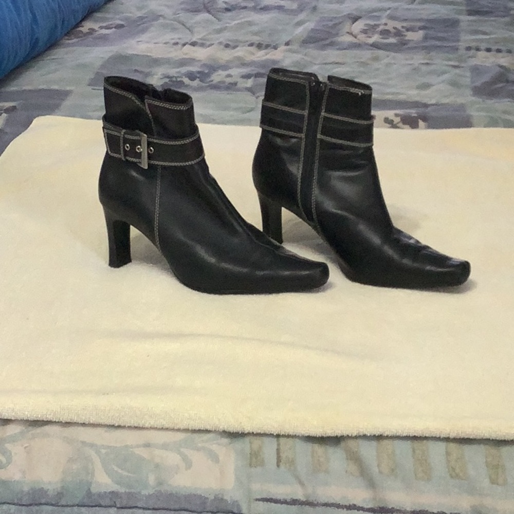 Ankle boots